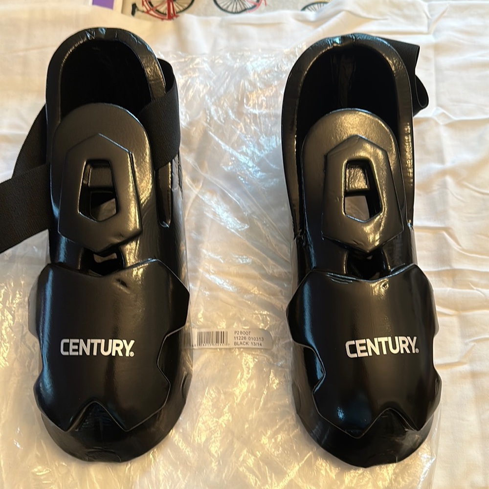 New Century P2 Powerline 2.0 Sparring Boots size13/14